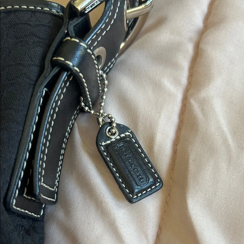 Coach stylish black